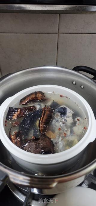 天麻灵芝酸枣仁乌鸡汤的做法步骤：4
