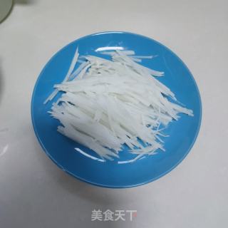 白萝卜虾干粥的做法步骤：1