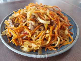 孜然羊肉炒饼丝的做法步骤：8
