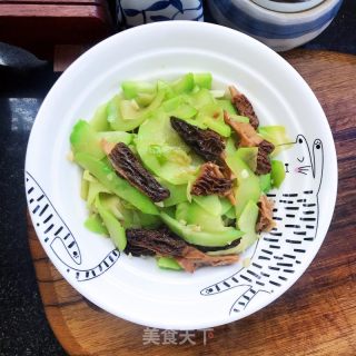 羊肚菌炒佛手瓜的做法步骤：13