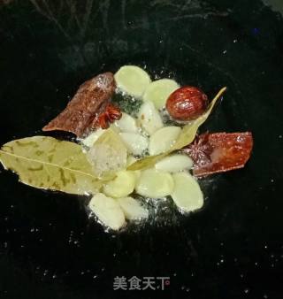 红烧鸡翅根的做法步骤：7