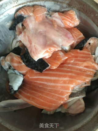 酒香三文鱼骨的做法步骤：5