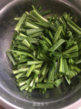 韭菜蛋花汤的做法步骤：3