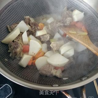白萝卜炖牛腩的做法步骤：11
