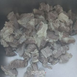 白萝卜炖牛腩的做法步骤：3