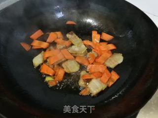 西兰花炒回锅肉的做法步骤：8