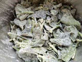 小米椒蒜泥拌蒸菠菜的做法步骤：6