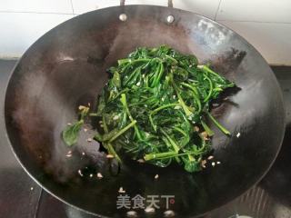 蒜蓉菠菜的做法步骤：5