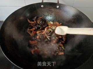 黑木耳炒肉的做法步骤：11