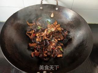 黑木耳炒肉的做法步骤：8
