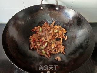 黑木耳炒肉的做法步骤：7