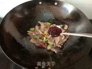 黑木耳炒肉的做法步骤：6