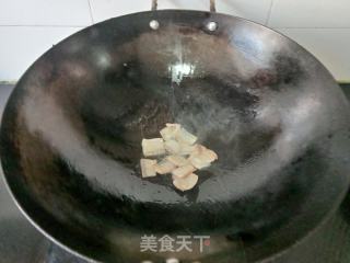 黑木耳炒肉的做法步骤：2