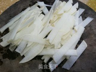 五花肉烧萝卜片的做法步骤：2