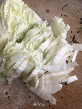 排骨白菜炖粉条的做法步骤：4