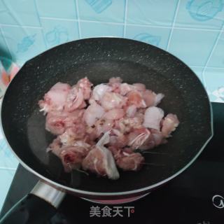 香菇辣子鸡的做法步骤：2