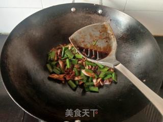 蒜苗炒鸭杂的做法步骤：13