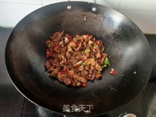 蒜苗炒鸭杂的做法步骤：11