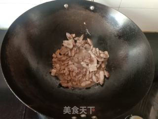 蒜苗炒鸭杂的做法步骤：3