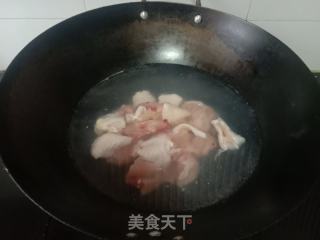 麻辣水煮鸡腿的做法步骤：3