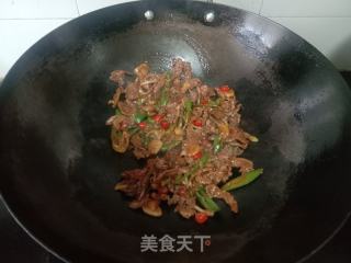 大葱青椒炒牛肉的做法步骤：13