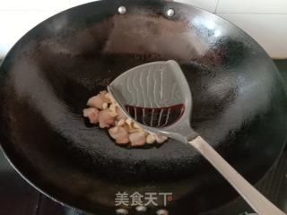 五花肉炒西蓝花的做法步骤：7