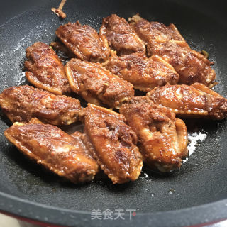 香辣鸡翅的做法步骤：7