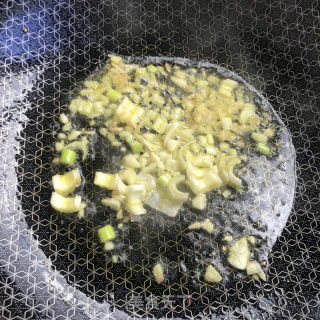 包菜炒红薯粉的做法步骤：6