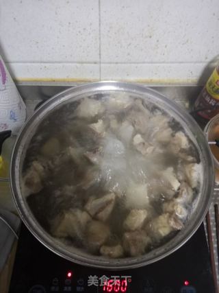牛肉炖胡萝卜的做法步骤：3