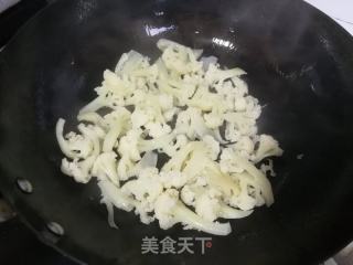 黑木耳炒花菜的做法步骤：6