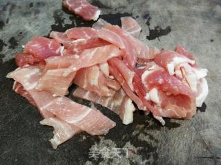 蘑菇佛手瓜炒肉片的做法步骤：1