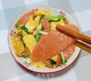 火腿肠炒鸡蛋的做法步骤：16