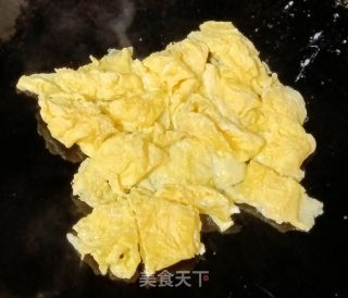 火腿肠炒鸡蛋的做法步骤：9