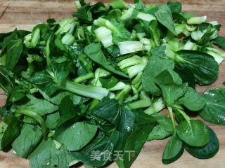 蘑菇炒青菜的做法步骤：3