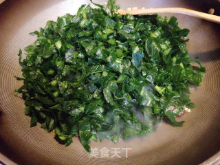腊肉炒萝卜缨的做法步骤：8