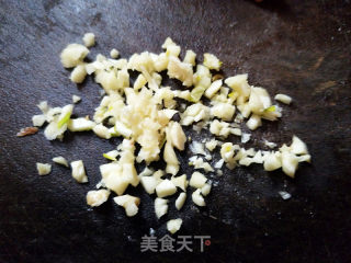 腊肉炒萝卜缨的做法步骤：5