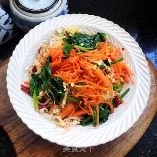 油泼胡萝卜丝拌豆芽的做法步骤：8