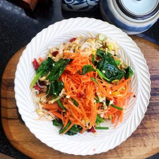 油泼胡萝卜丝拌豆芽的做法步骤：7