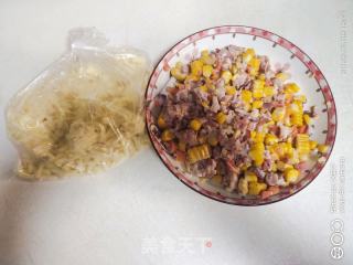 玉米培根芝士面包的做法步骤：1