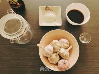 碧绿爽脆的腊八蒜，好吃有技巧！酸中带甜，甜中带辣的做法步骤：1