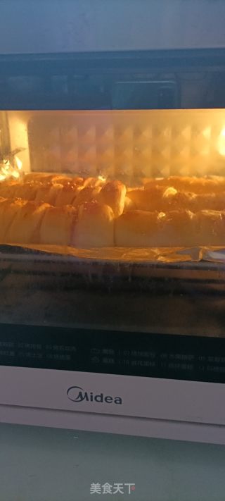 毛毛虫面包的做法步骤：12