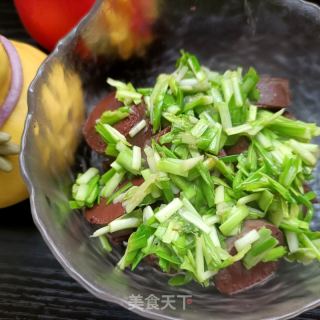 鸡油蒜黄拌血肠的做法步骤：13