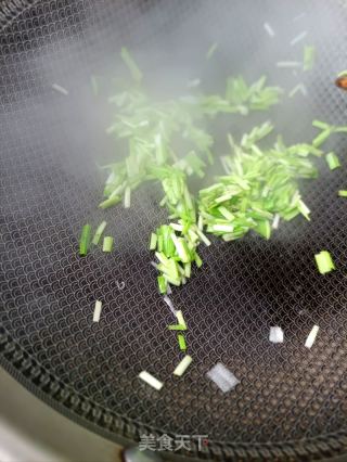 鸡油蒜黄拌血肠的做法步骤：11