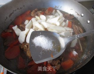 胡萝卜山药炖羊肉的做法步骤：9