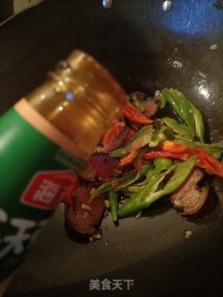 双椒炒腊肉的做法步骤：10