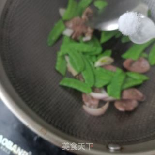 腊肠鸡蛋炒荷兰豆的做法步骤：15