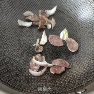 腊肠鸡蛋炒荷兰豆的做法步骤：13