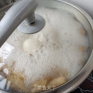 金线莲竹荪王鸽汤的做法步骤：11