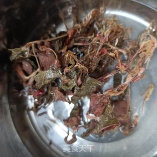 金线莲竹荪王鸽汤的做法步骤：4