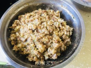 酸菜水饺的做法步骤：8